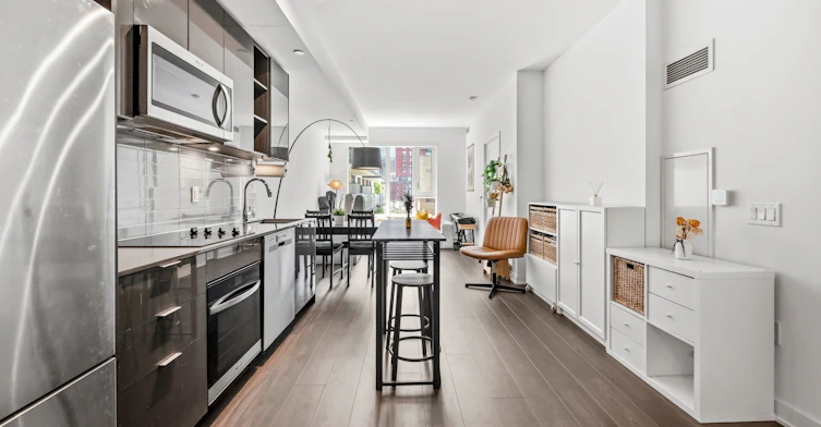 427-543 Richmond Street W, Toronto, ON, M5V 0W9