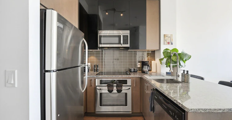 Ph3608-89 Dunfield Avenue, Toronto, ON, M4S 0A4 - 13