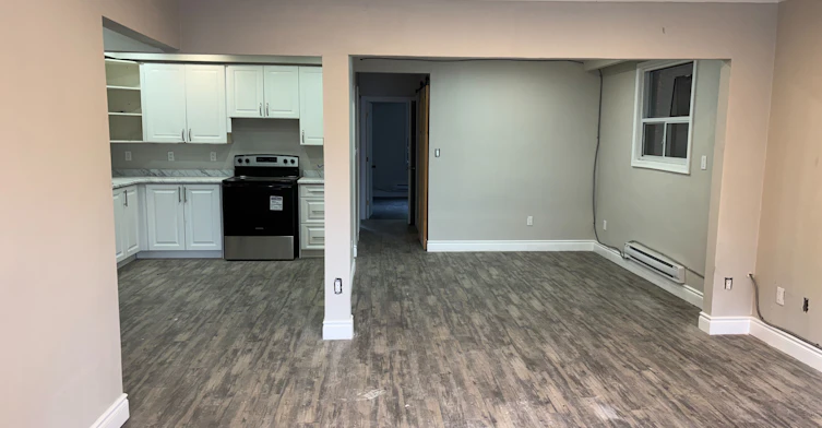 Main-513 Oakwood Avenue, Toronto, ON, M6E 2W9 - 2