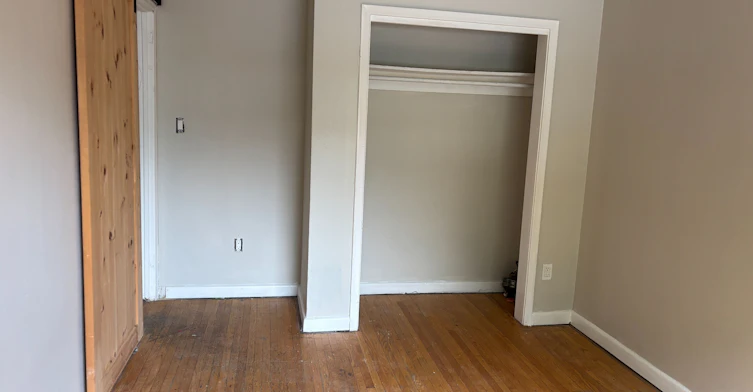Main-513 Oakwood Avenue, Toronto, ON, M6E 2W9 - 9