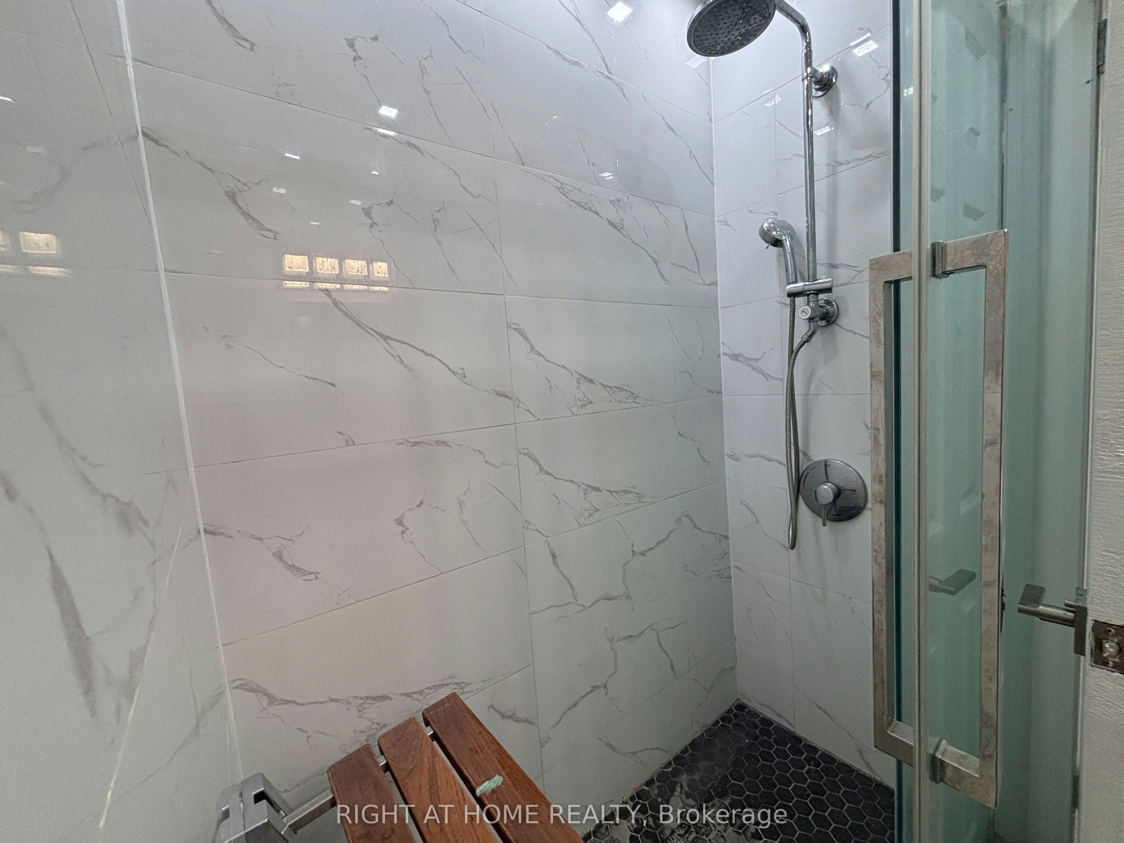 2nd Floor-513 Oakwood Avenue, Toronto, ON, M6E 2W9 - 13