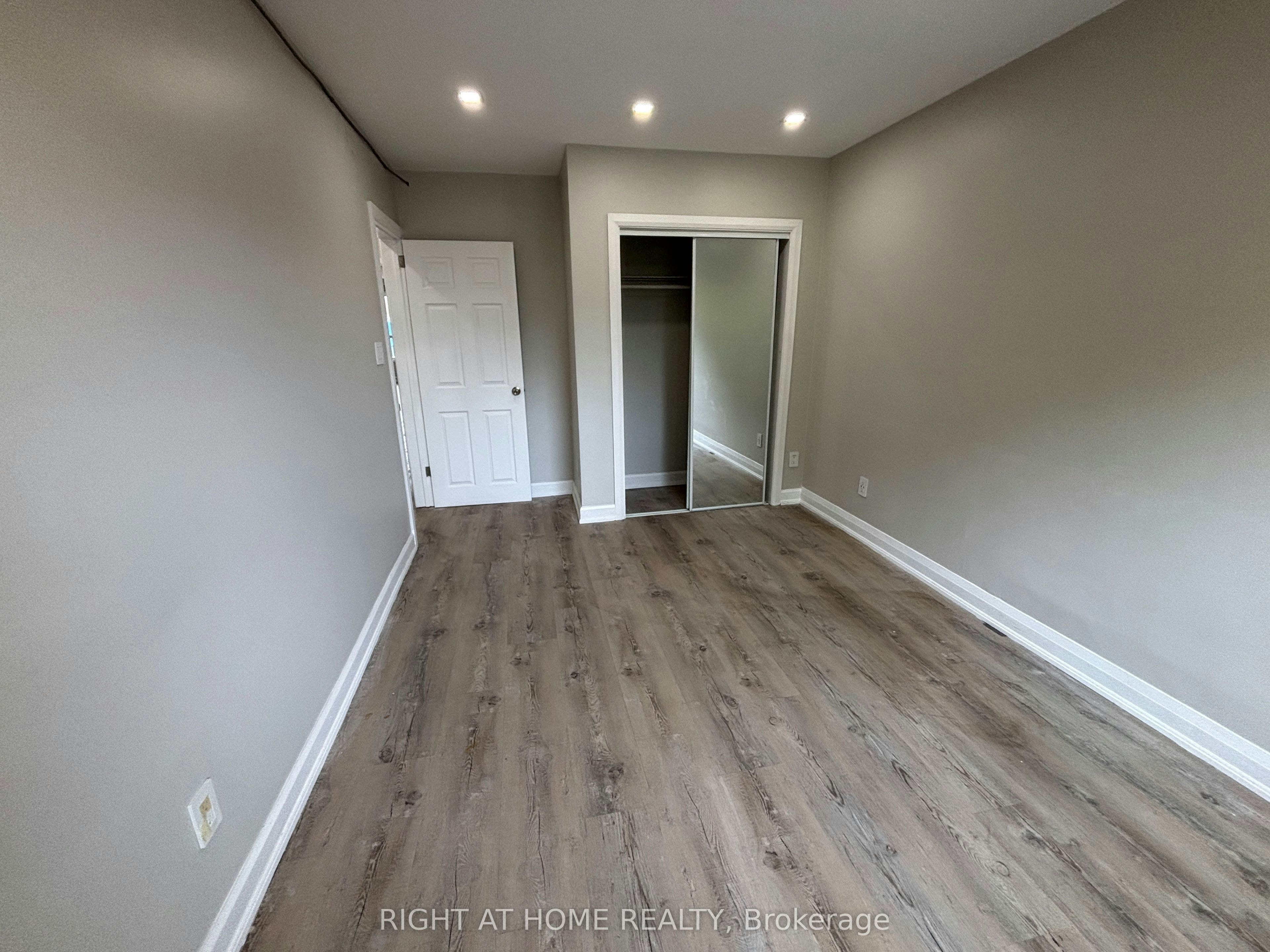 2nd Floor-513 Oakwood Avenue, Toronto, ON, M6E 2W9 - 11