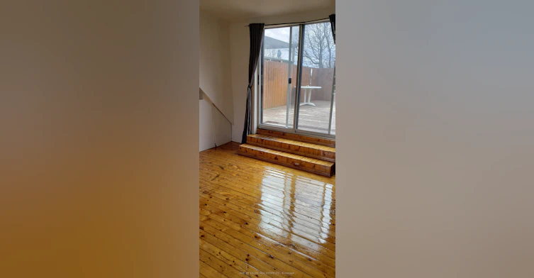 Upper-4 Marchmount Road, Toronto, ON, M6G 2A9 - 22