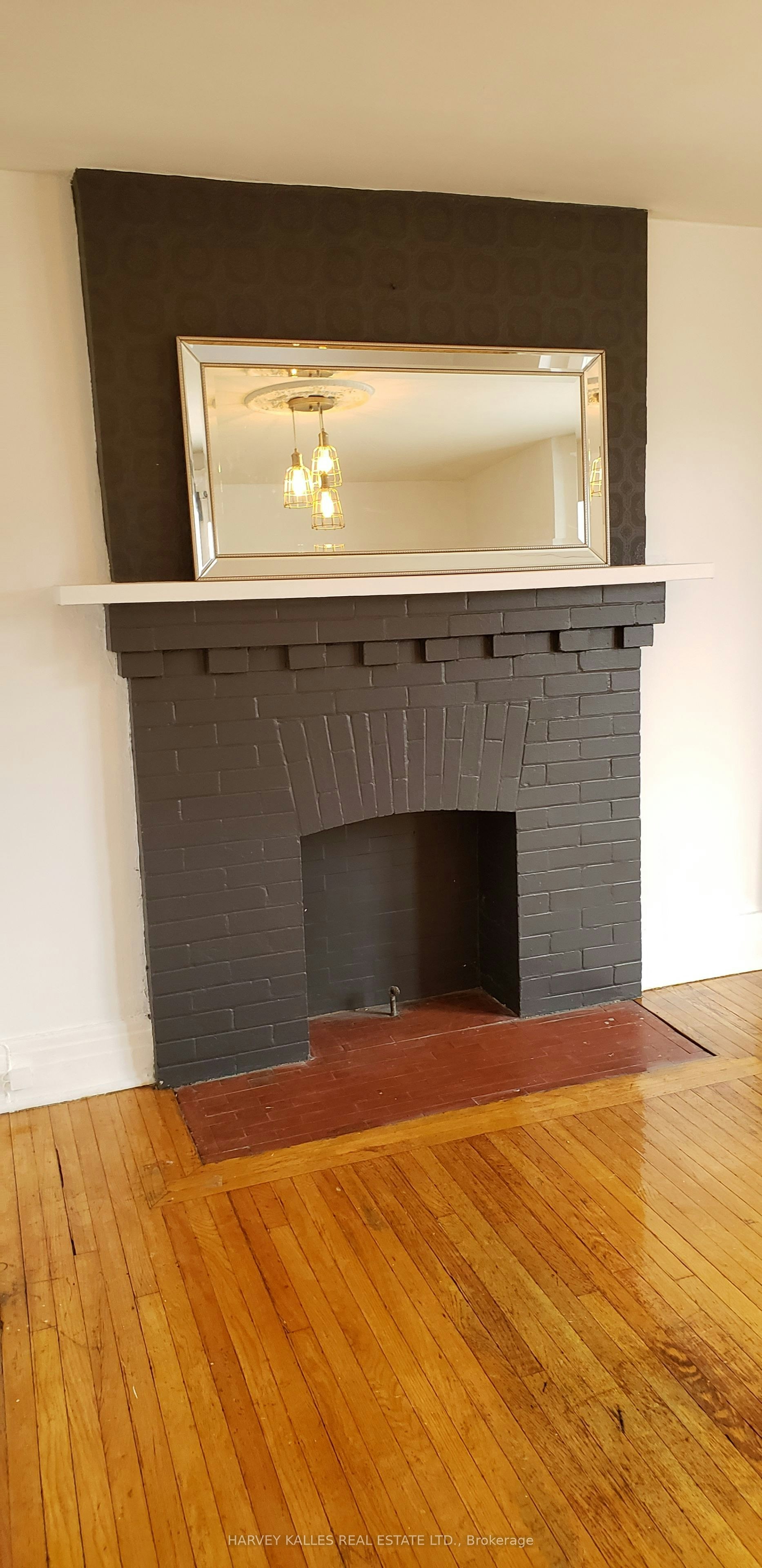 Upper-4 Marchmount Road, Toronto, ON, M6G 2A9 - 7