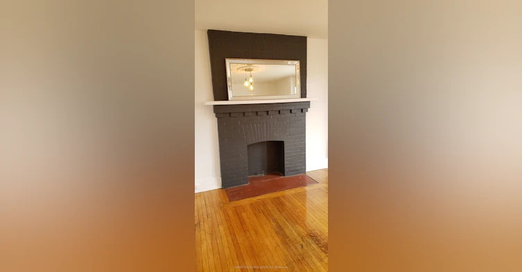 Upper-4 Marchmount Road, Toronto, ON, M6G 2A9 - 7