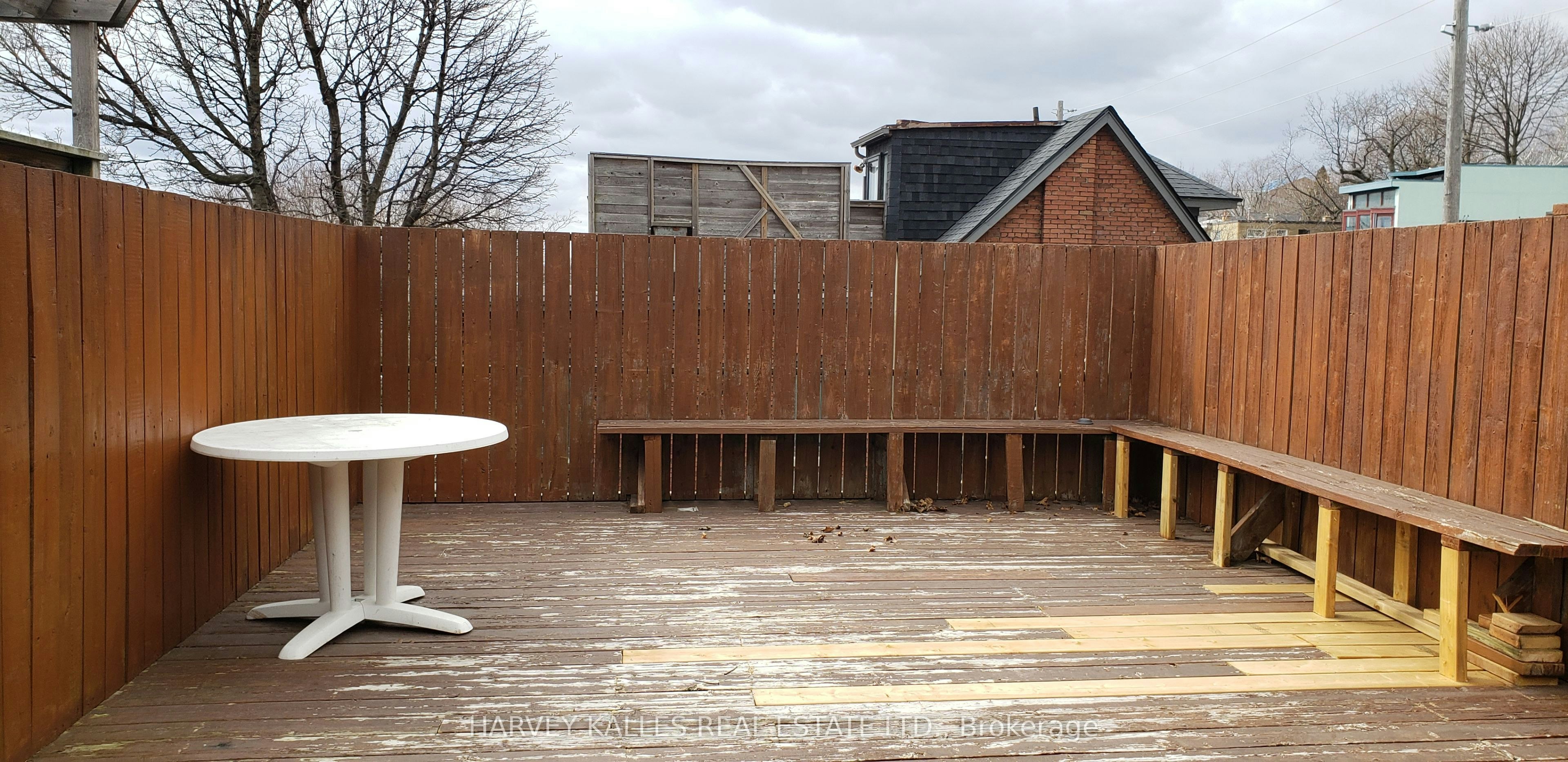 Upper-4 Marchmount Road, Toronto, ON, M6G 2A9 - 23