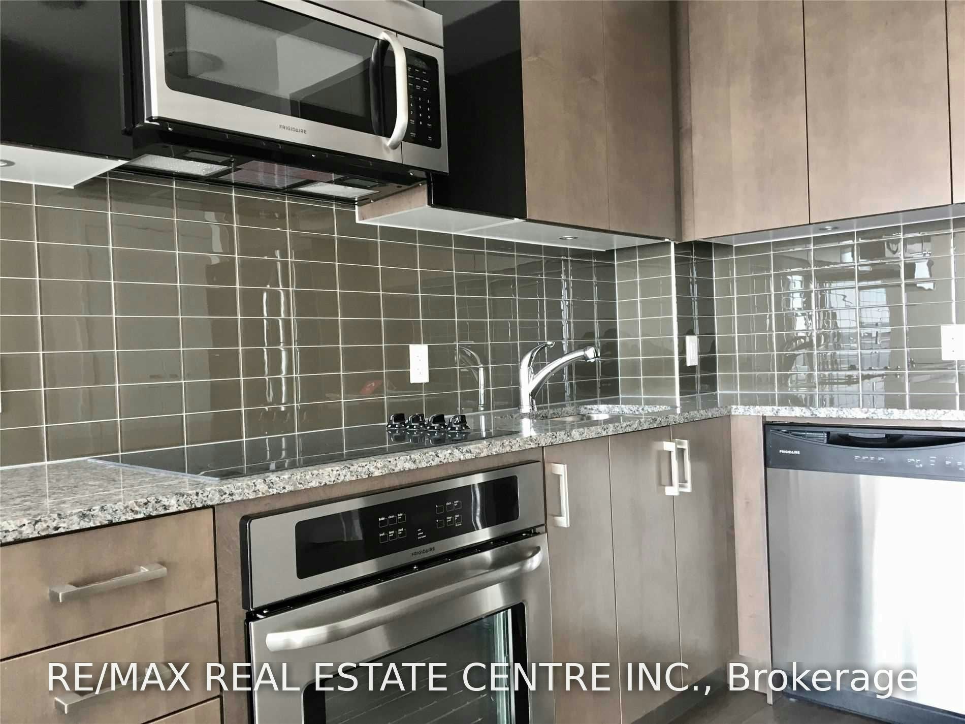 2519-98 Lillian Street, Toronto, ON, M4S 0A5 - 4