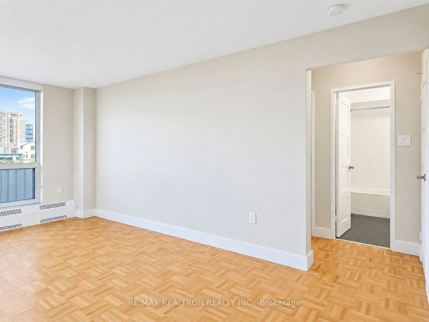 2209-666 Spadina Avenue, Toronto, ON, M5S 2H8 - 5