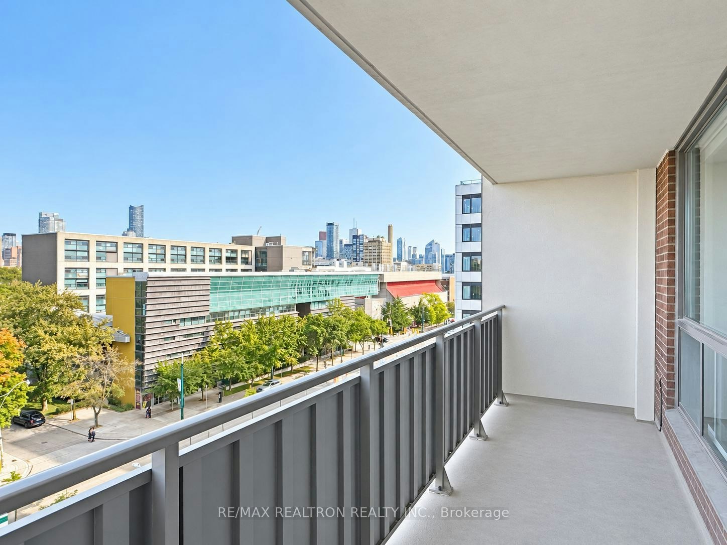 2209-666 Spadina Avenue, Toronto, ON, M5S 2H8 - 9