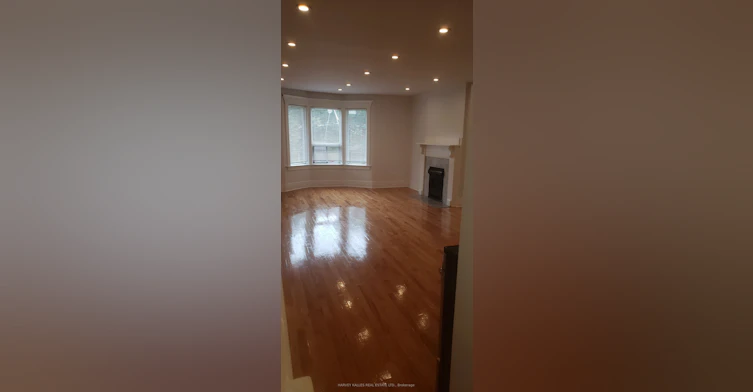 Upper-226 Ashworth Avenue, Toronto, ON, M6G 2A7 - 3