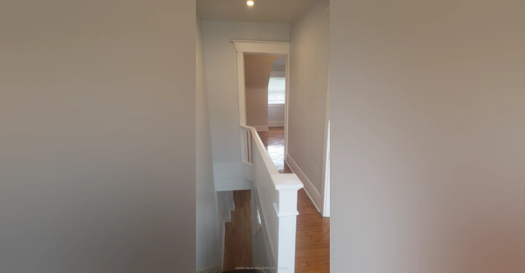 Upper-226 Ashworth Avenue, Toronto, ON, M6G 2A7 - 12