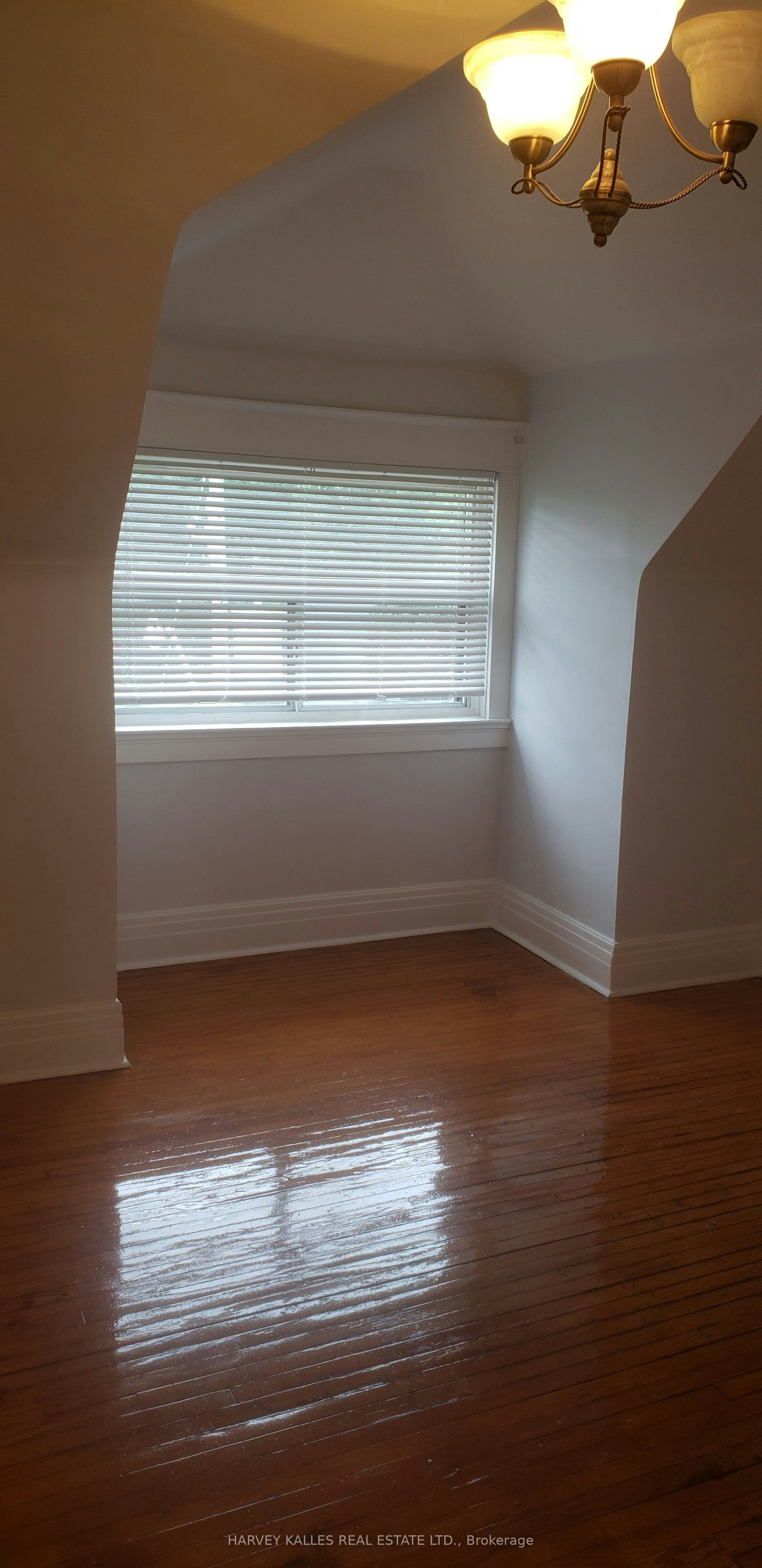 Upper-226 Ashworth Avenue, Toronto, ON, M6G 2A7 - 16