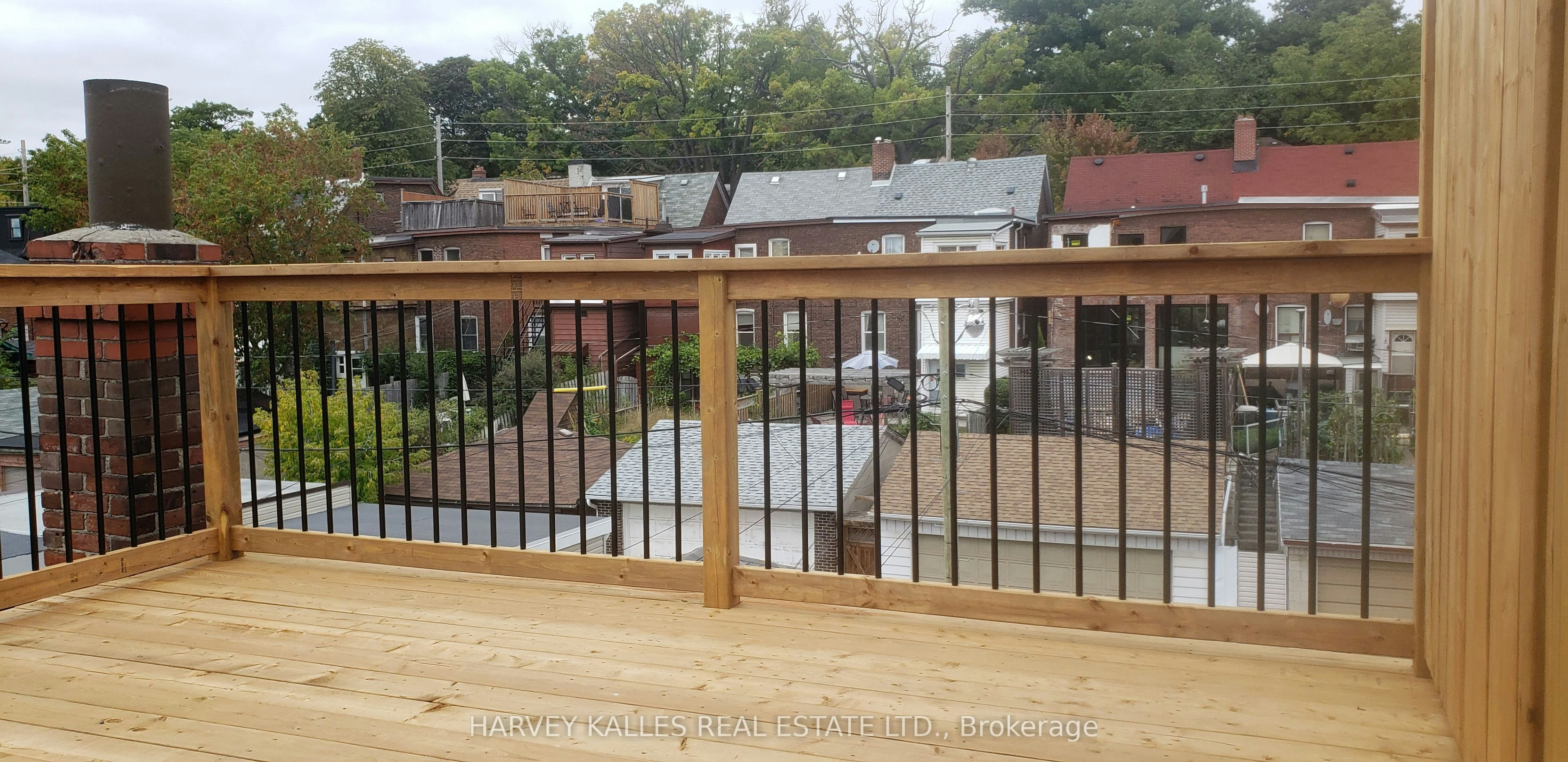 Upper-226 Ashworth Avenue, Toronto, ON, M6G 2A7 - 19
