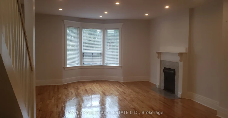 Upper-226 Ashworth Avenue, Toronto, ON, M6G 2A7 - 5