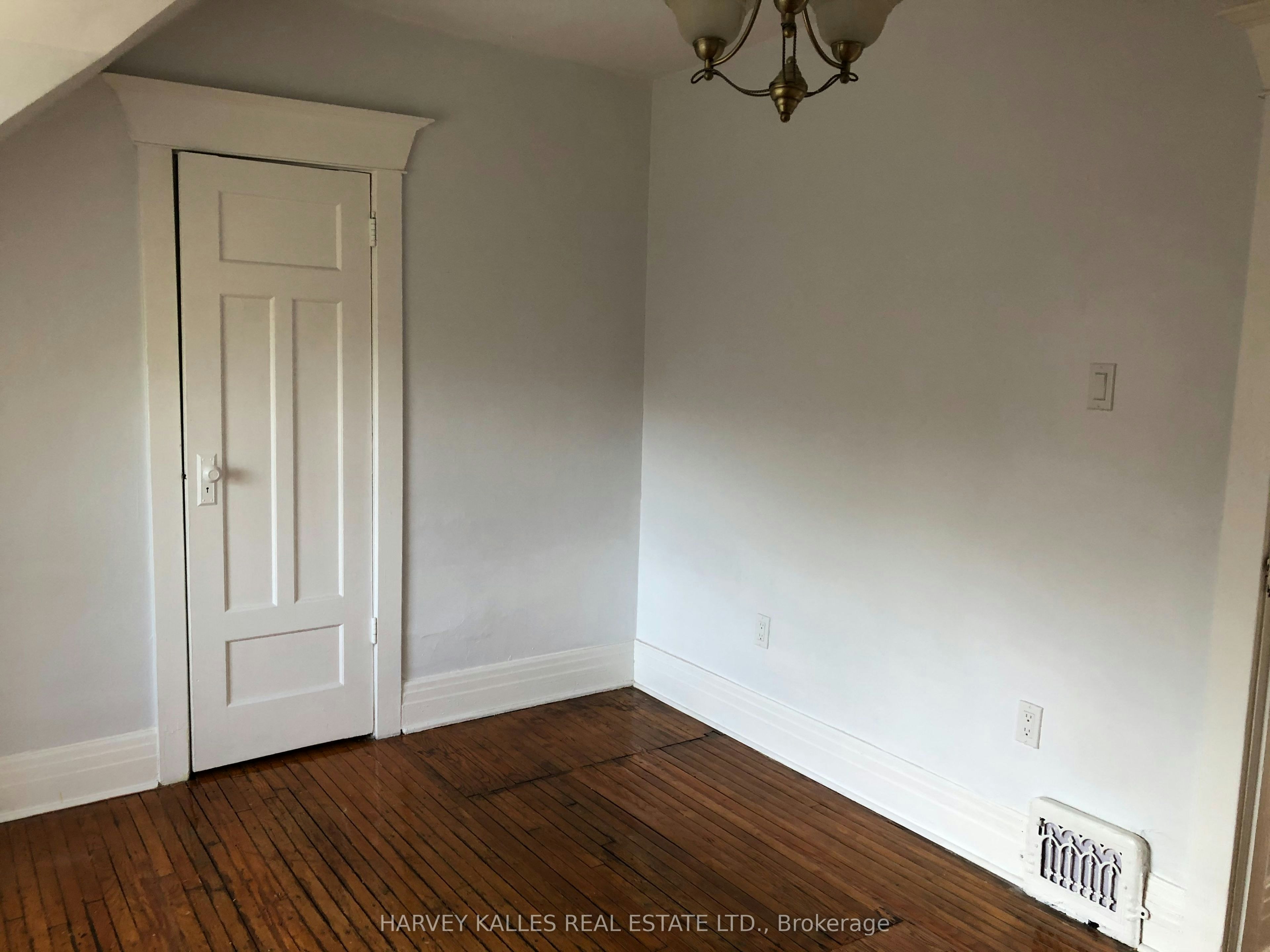 Upper-226 Ashworth Avenue, Toronto, ON, M6G 2A7 - 17