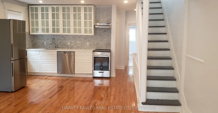 Upper-226 Ashworth Avenue, Toronto, ON, M6G 2A7 - 9