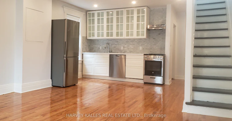 Upper-226 Ashworth Avenue, Toronto, ON, M6G 2A7 - 8