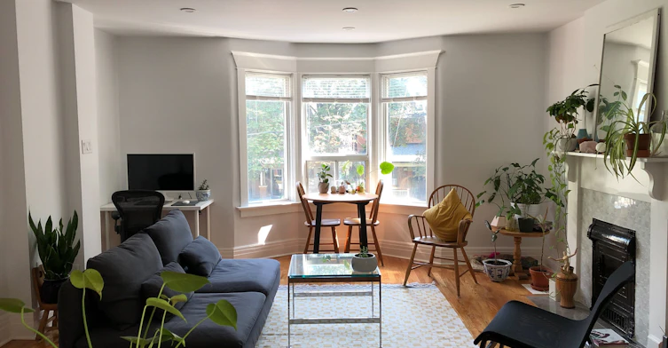 Upper-226 Ashworth Avenue, Toronto, ON, M6G 2A7 - 2