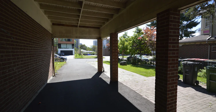 32 Axsmith Crescent, Toronto, ON, M2J 3K3 - 20
