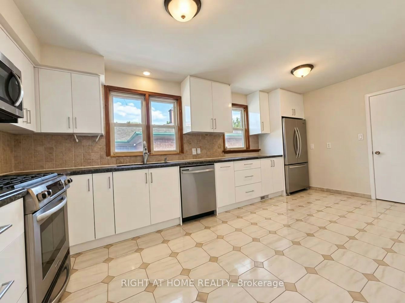 UPPER LEVEL-26 Wedgewood Drive, Toronto, ON, M2M 2H3 - 6
