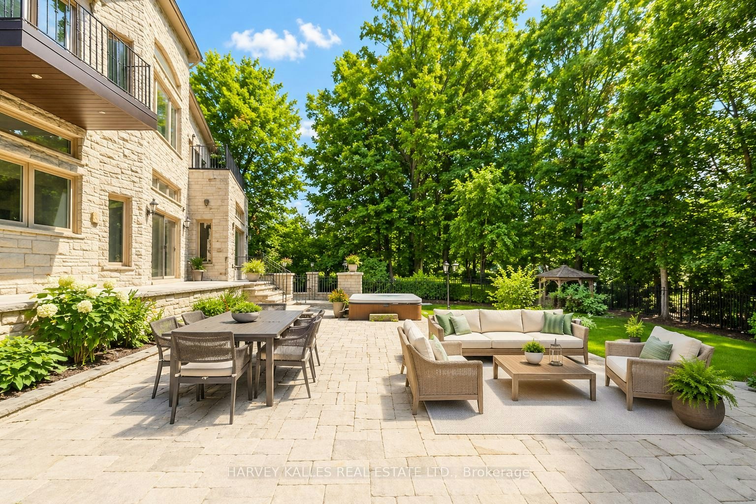 1 Knightswood Road, Toronto, ON, M4N 2G9 - 24