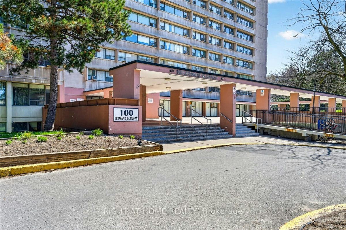 708-100 Leeward Glenway, Toronto, ON, M3C 2Z1
