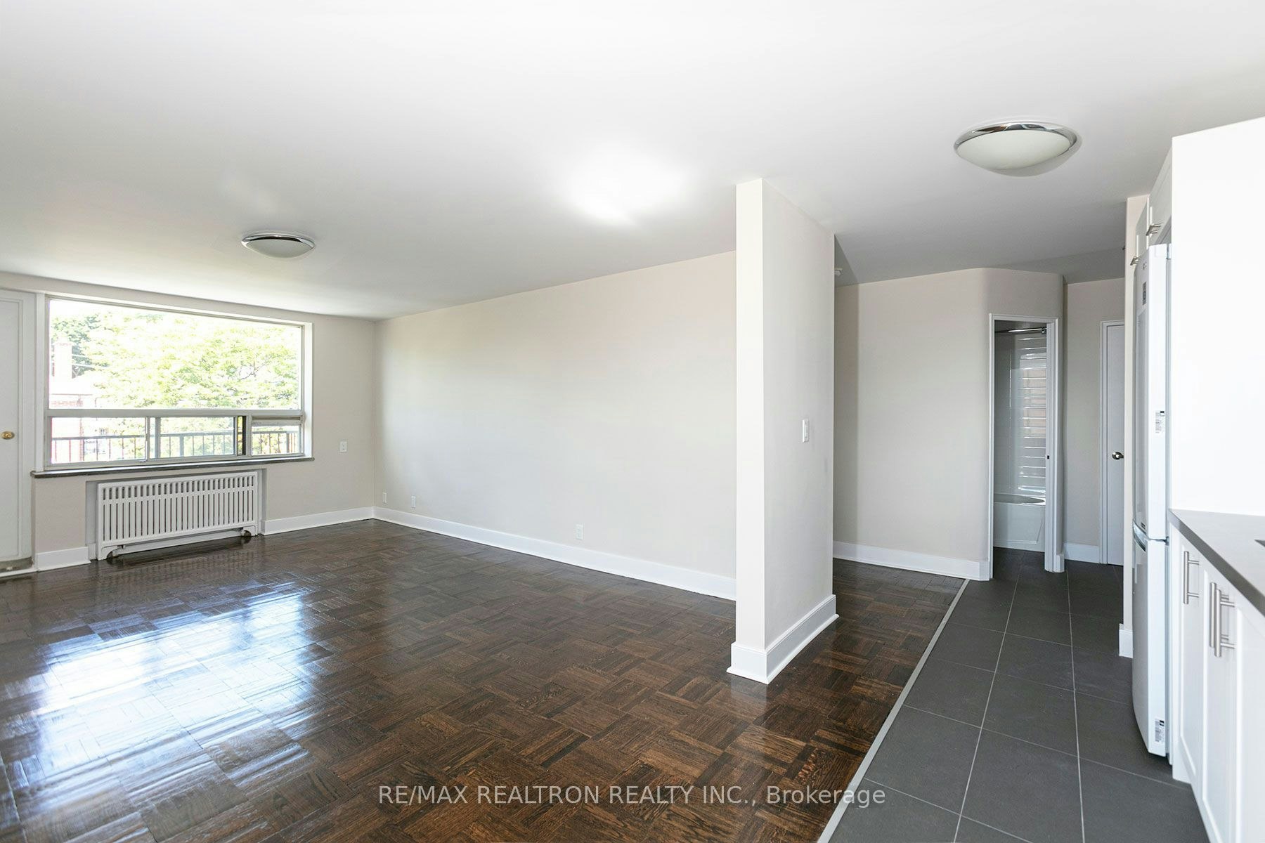 104-990 Avenue Road, Toronto, ON, M5P 2K8