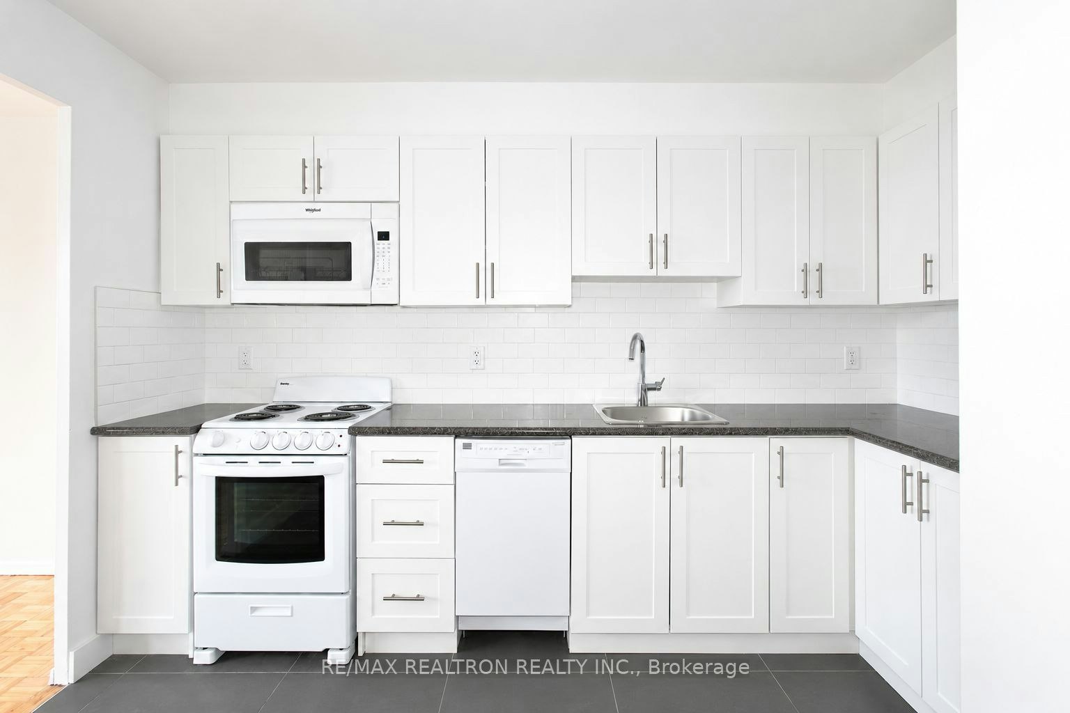 1008-6200 Bathurst Street, Toronto, ON, M2R 2A3 - 6