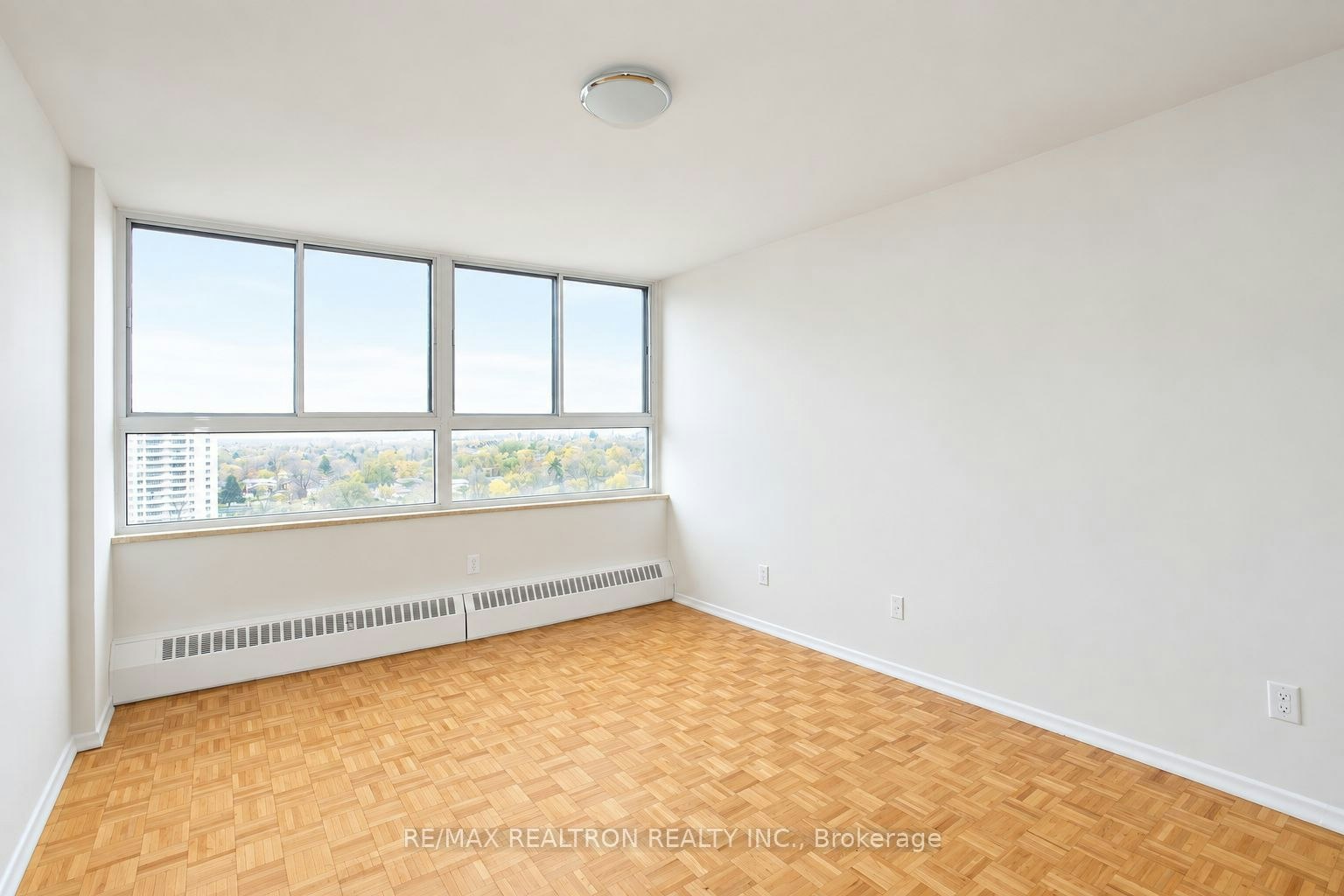 1008-6200 Bathurst Street, Toronto, ON, M2R 2A3 - 7