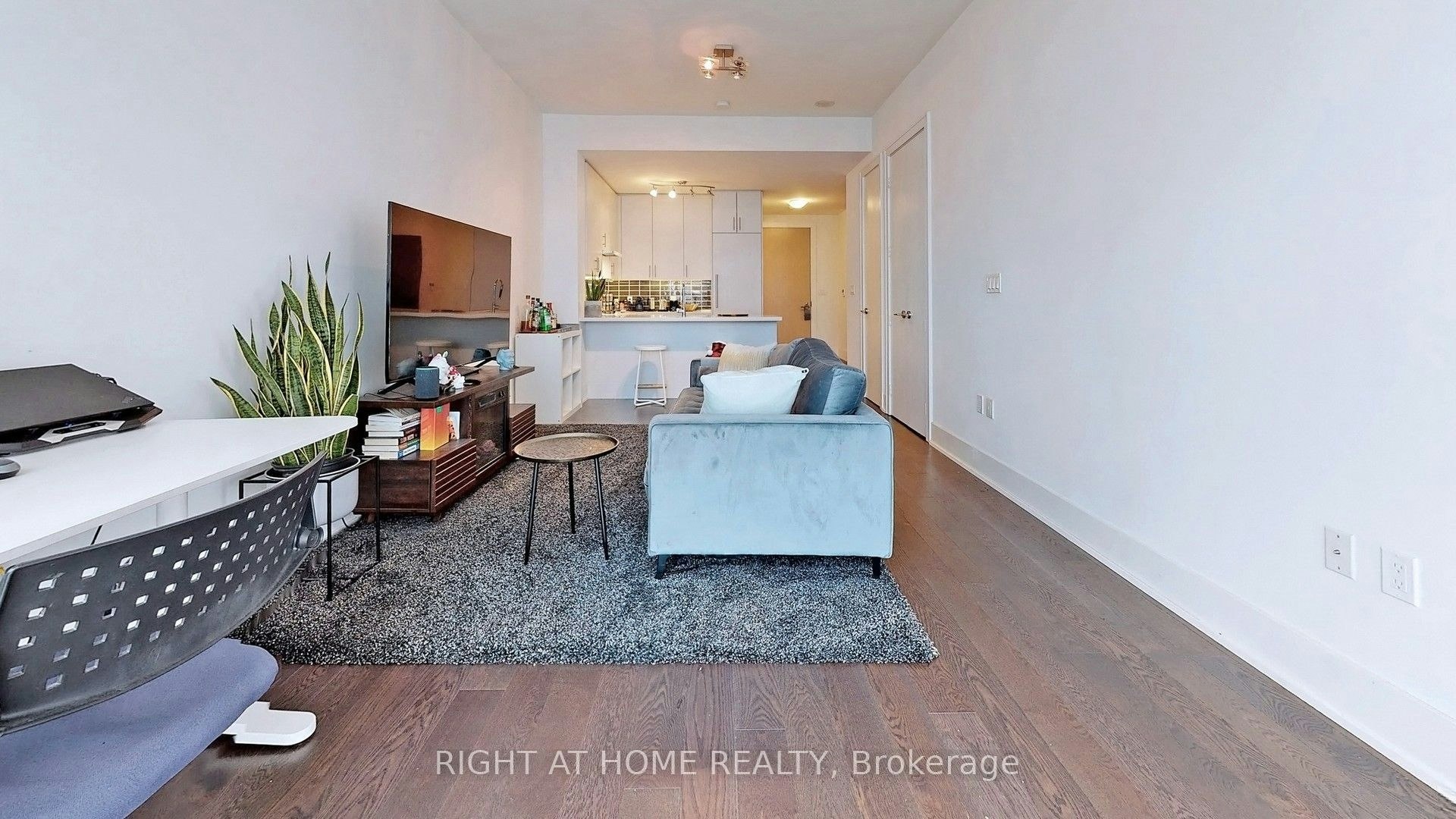 920-39 Queens Quay E, Toronto, ON, M5E 0A5 - 5