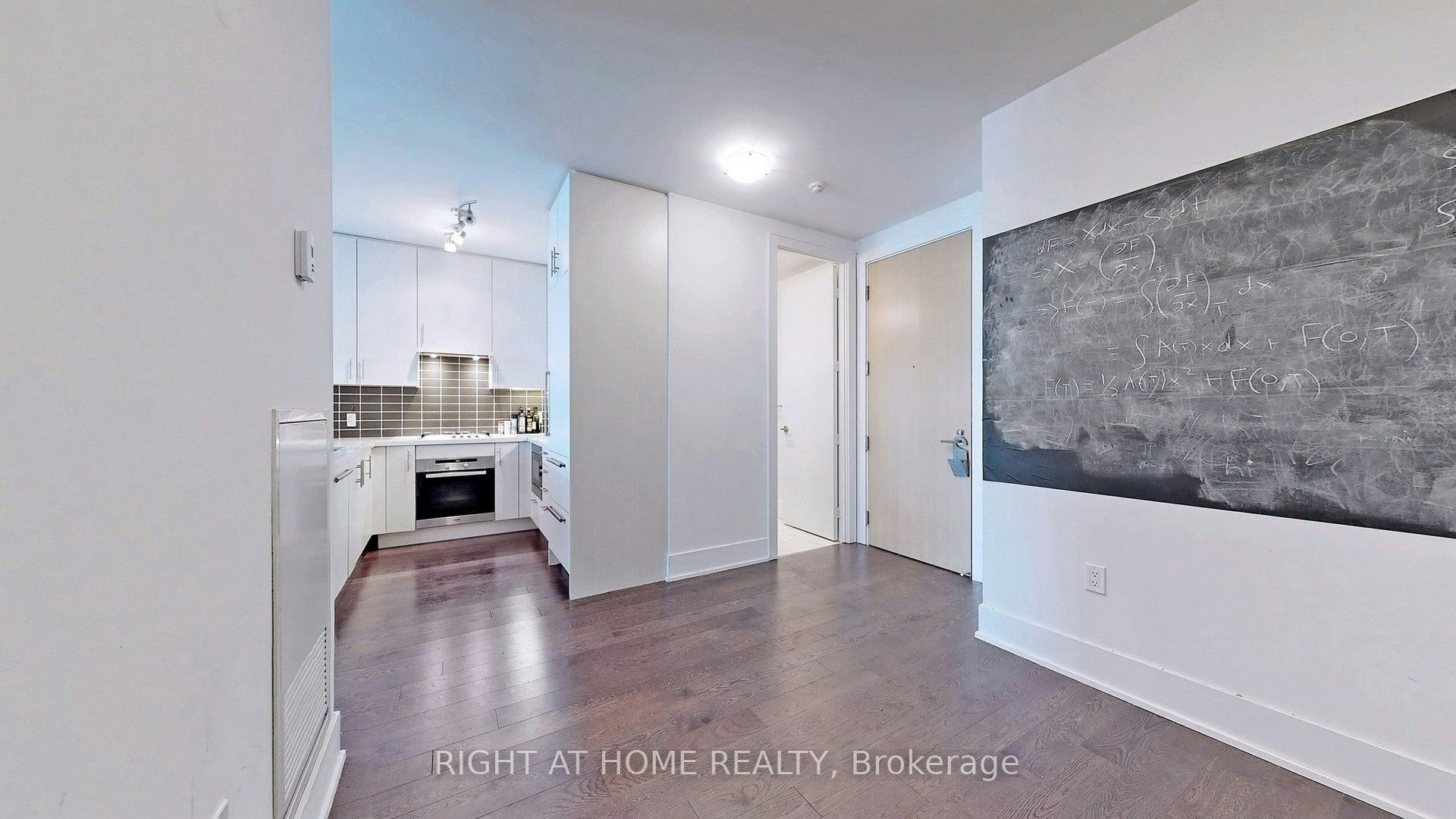920-39 Queens Quay E, Toronto, ON, M5E 0A5 - 12