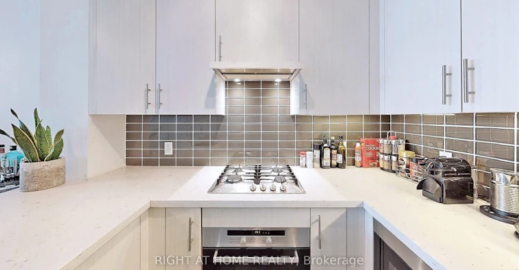920-39 Queens Quay E, Toronto, ON, M5E 0A5 - 7