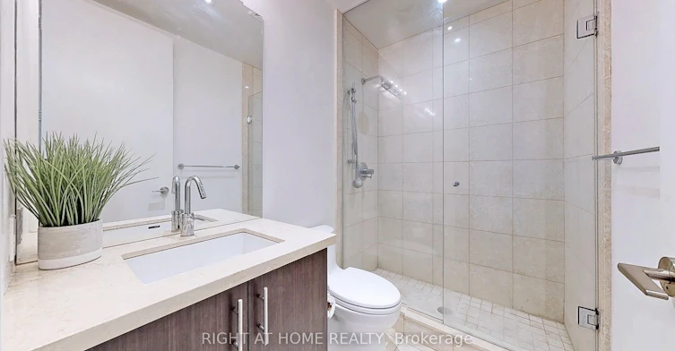 920-39 Queens Quay E, Toronto, ON, M5E 0A5 - 13