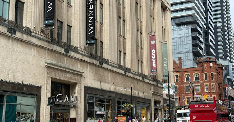 2210-365 Church Street, Toronto, ON, M5B 1H6 - 11