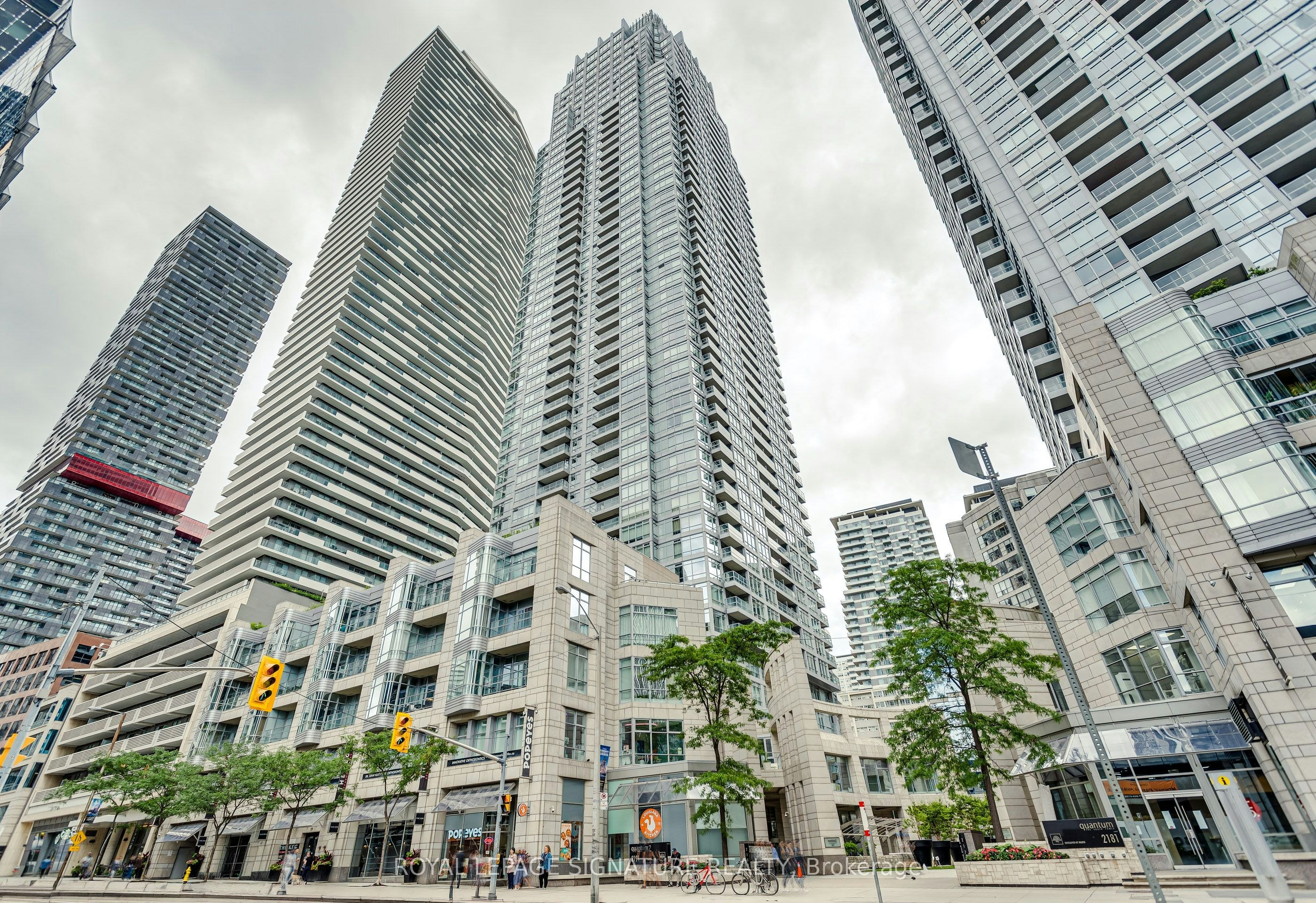 910-2191 Yonge Street, Toronto, ON, M4S 3H8