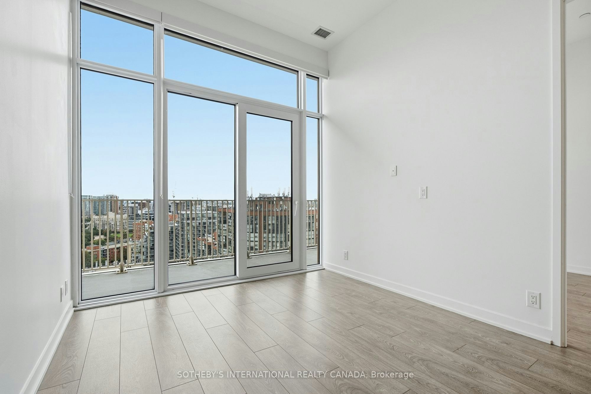 PH01-88 Bathurst Street, Toronto, ON, M5V 0W8 - 10