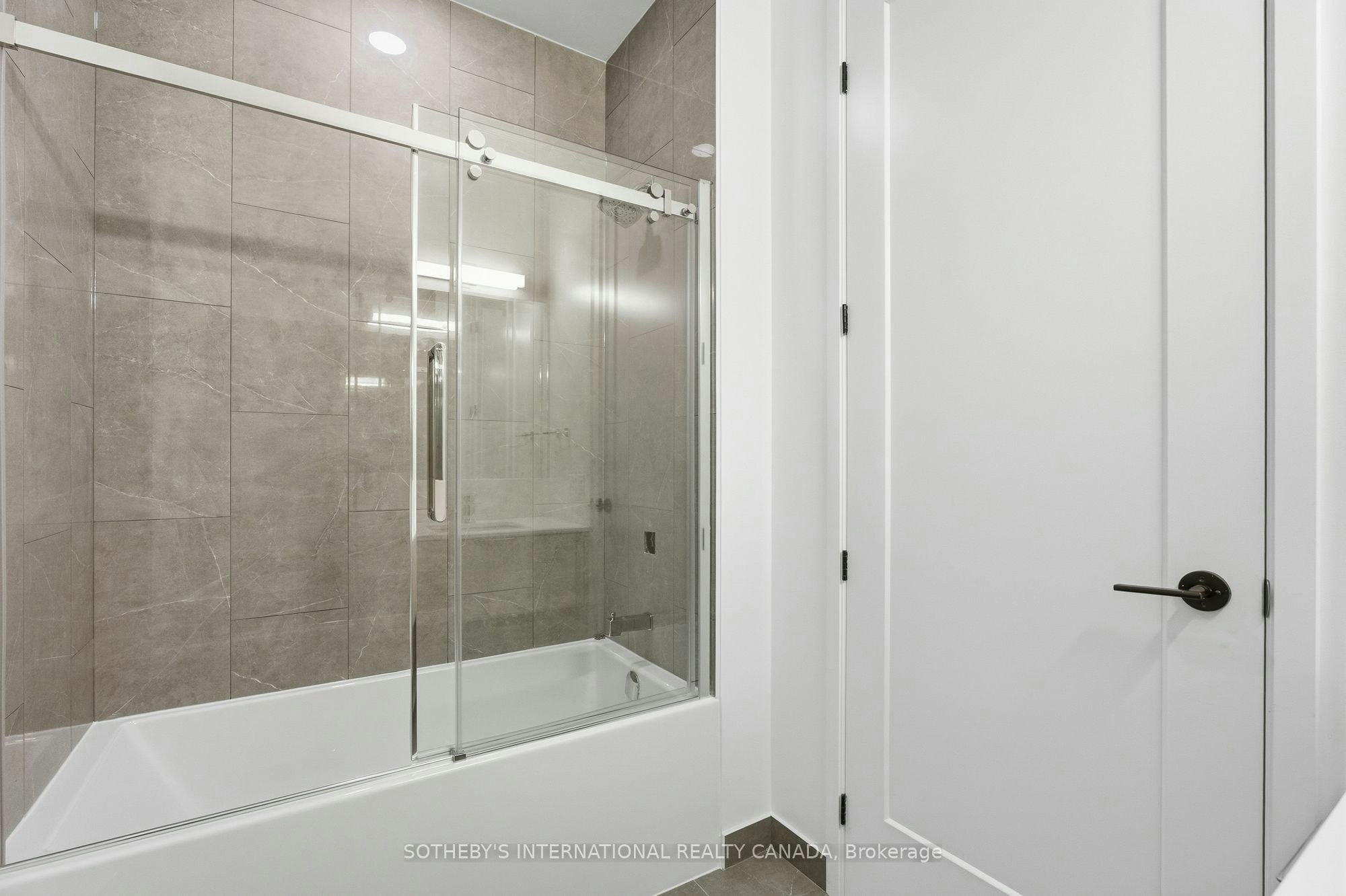 PH01-88 Bathurst Street, Toronto, ON, M5V 0W8 - 20