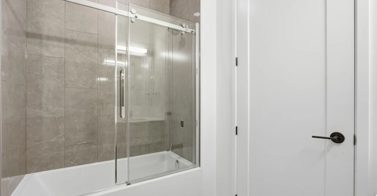PH01-88 Bathurst Street, Toronto, ON, M5V 0W8 - 20