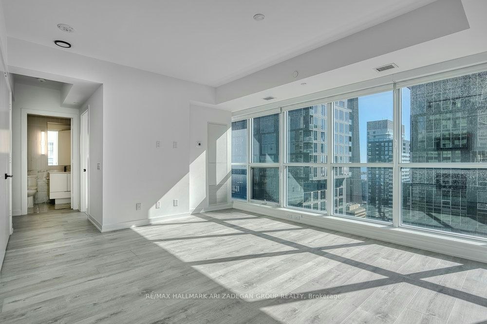 4003-327 King Street W, Toronto, ON, M5V 0W7 - 5