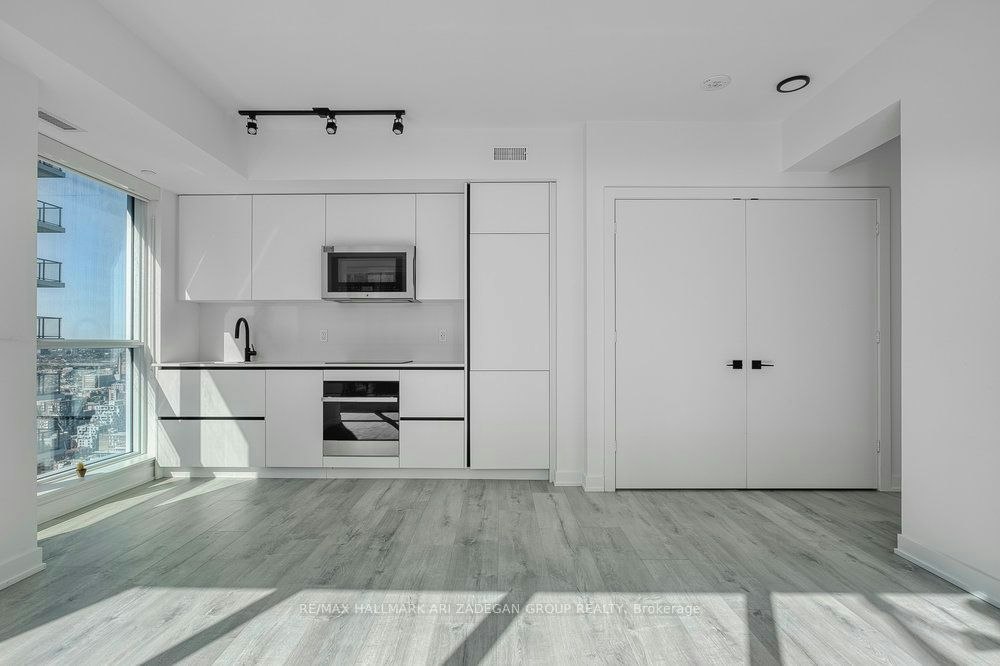 4003-327 King Street W, Toronto, ON, M5V 0W7 - 7