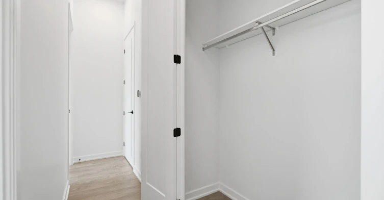 PH14-88 Bathurst Street, Toronto, ON, M5V 0W8 - 11