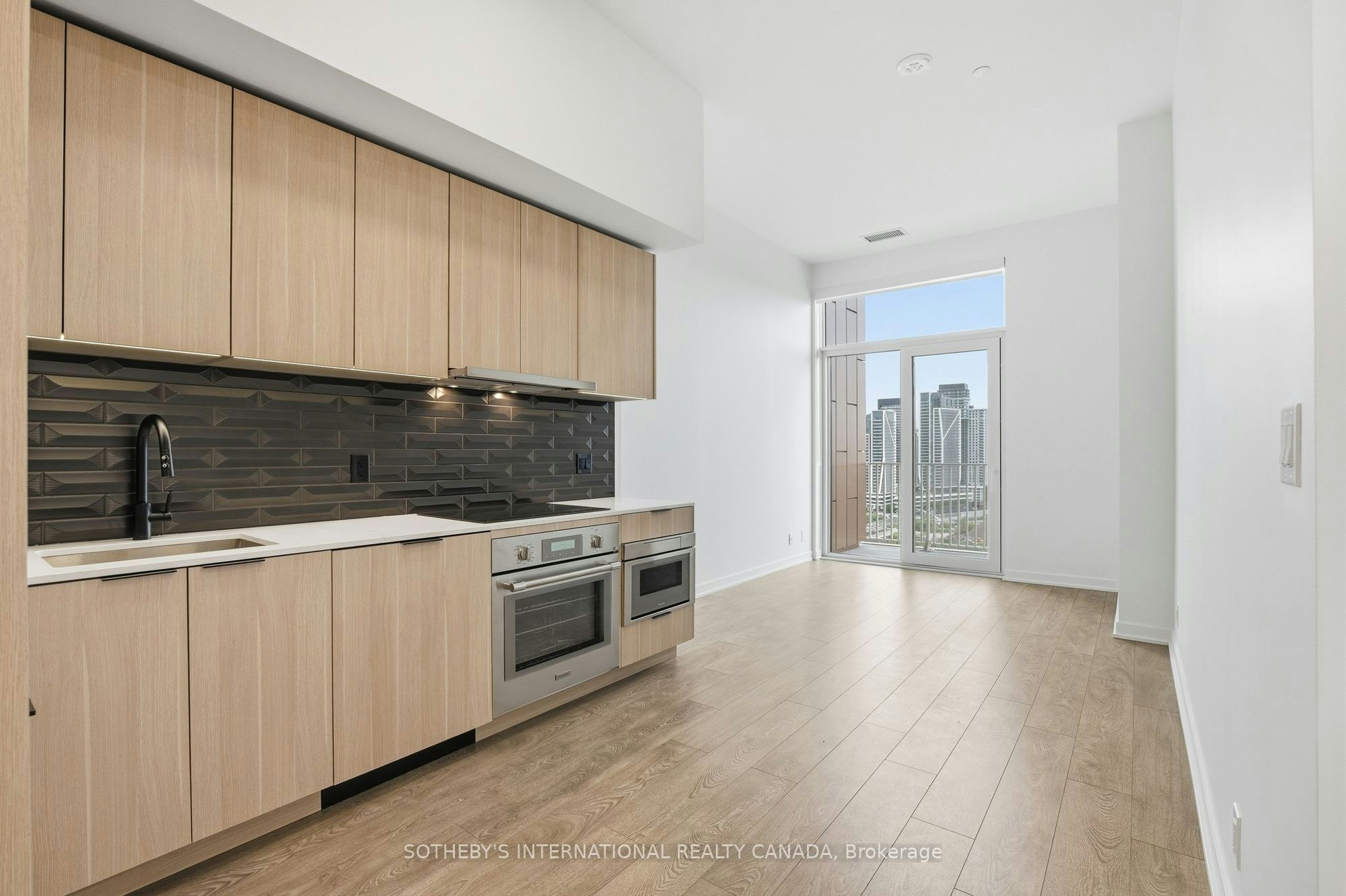 PH14-88 Bathurst Street, Toronto, ON, M5V 0W8 - 3
