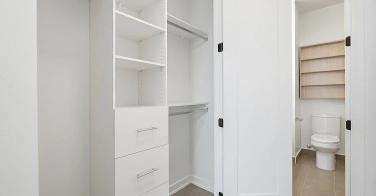 PH14-88 Bathurst Street, Toronto, ON, M5V 0W8 - 16
