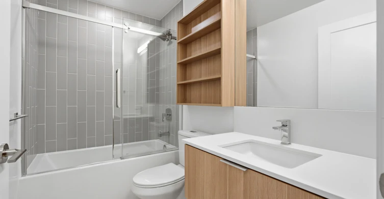 1703-88 Bathurst Street, Toronto, ON, M5V 0W8 - 16