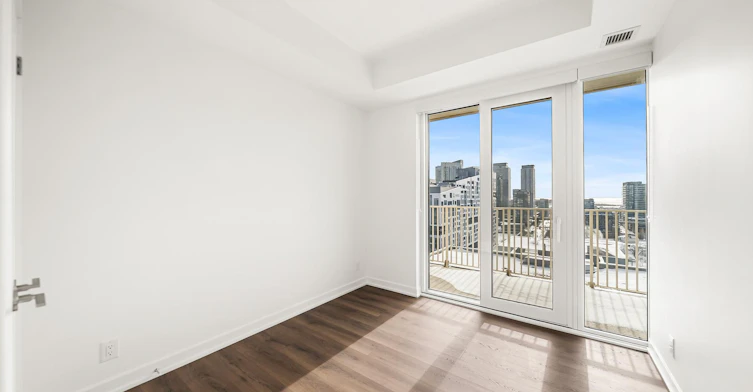 1217-88 Bathurst Street, Toronto, ON, M5V 0W8 - 16