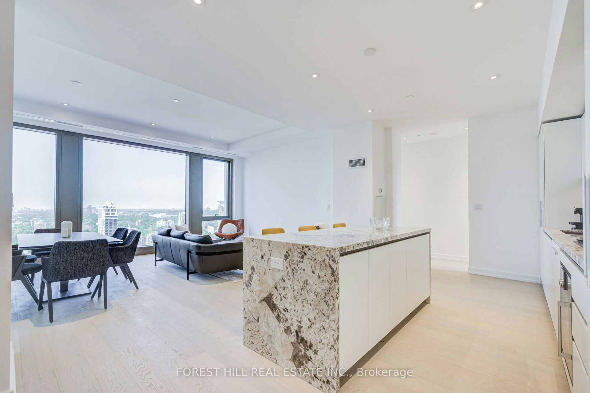 2202-1315 Bay Street, Toronto, ON, M5R 0E4