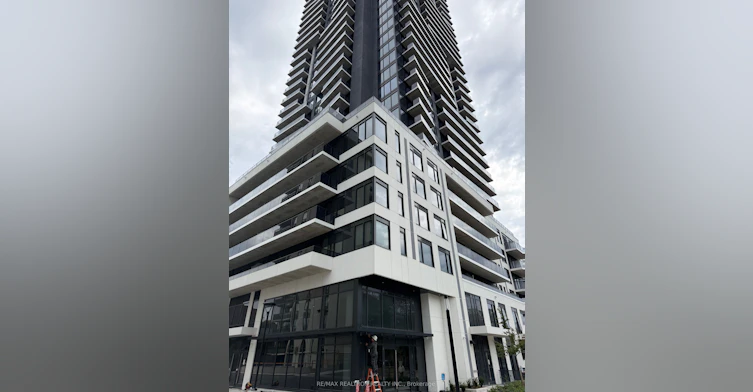 2610-15 David Salomon Drive, Toronto, ON, M3C 1E7