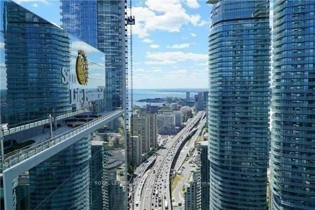 4902-100 Harbour Street, Toronto, ON, M5J 2T5 - 9