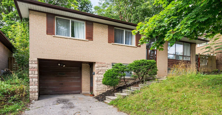 Main-96 Rameau Drive, Toronto, ON, M2H 1T9