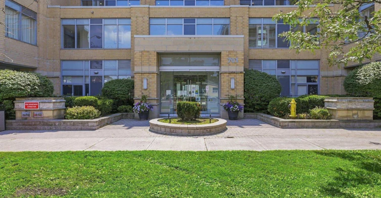 106-701 Sheppard Avenue W, Toronto, ON, M3H 0B2 - 2
